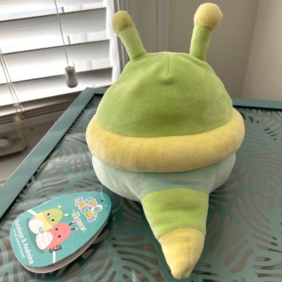 Rutabaga and Andreina 5” Caterpillar/Butterfly Flipamallows Squishmallow - BNWT - Picture 4 of 9